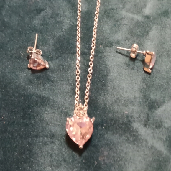 White Gold Plated Heart Necklace (Pink) - Picture 4 of 4